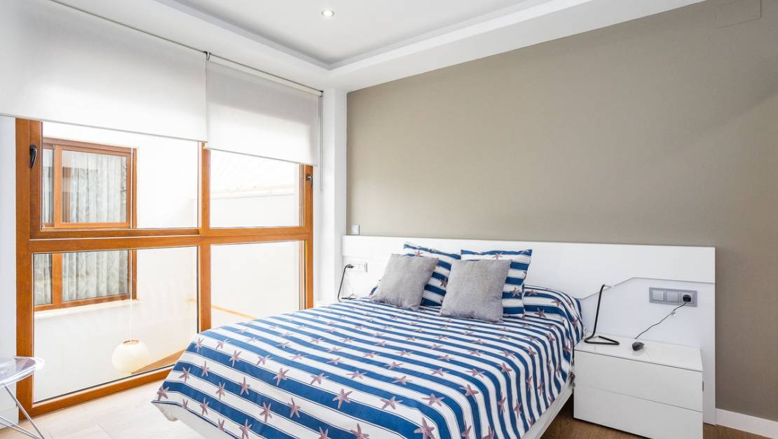 Venta - Chalet - Los Alcázares - Los Alcazares Centro