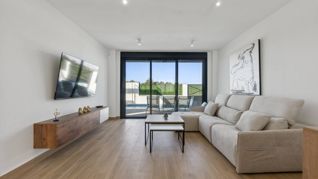 Venta - Chalet - Los Alcázares - Los Alcazares Centro