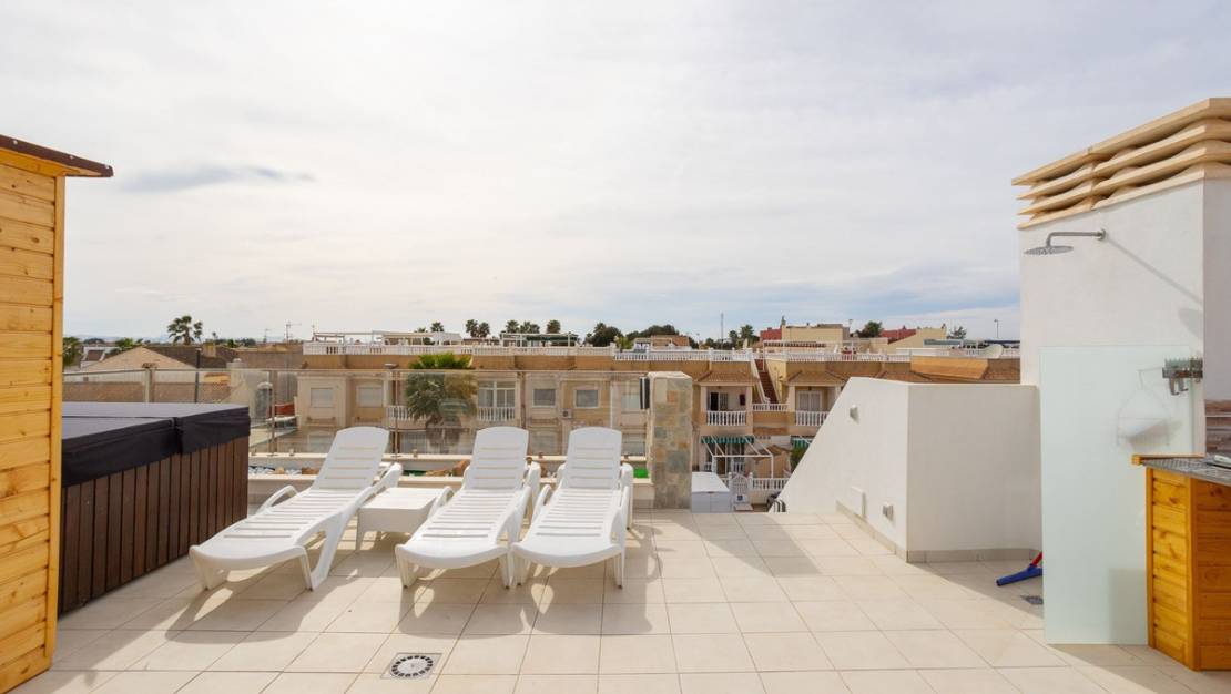 Venta - Chalet - Los Alcázares - Los Alcazares Centro