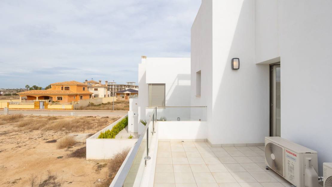 Venta - Chalet - Los Alcázares - Los Alcazares Centro