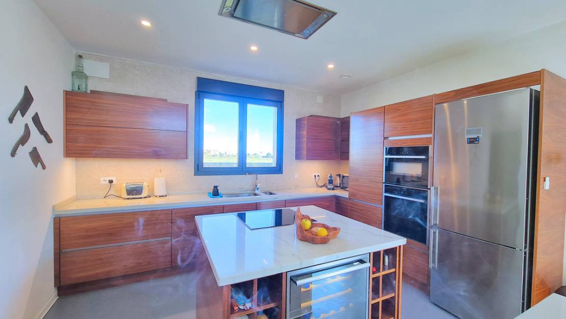 Venta - Chalet - Los Alcázares - Los Alcazares Centro