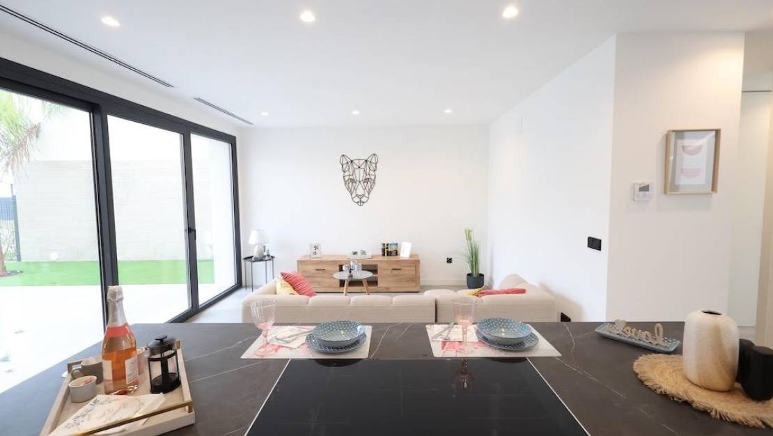 Venta - Chalet - Los Alcázares - Los Alcazares Centro