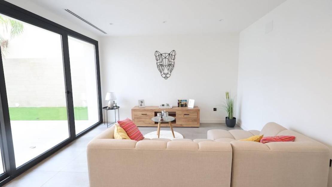 Venta - Chalet - Los Alcázares - Los Alcazares Centro