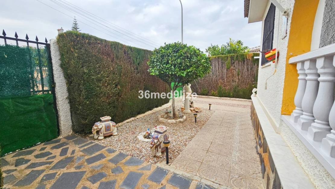 Venta - Chalet - Los Alcázares - Los Alcazares Centro
