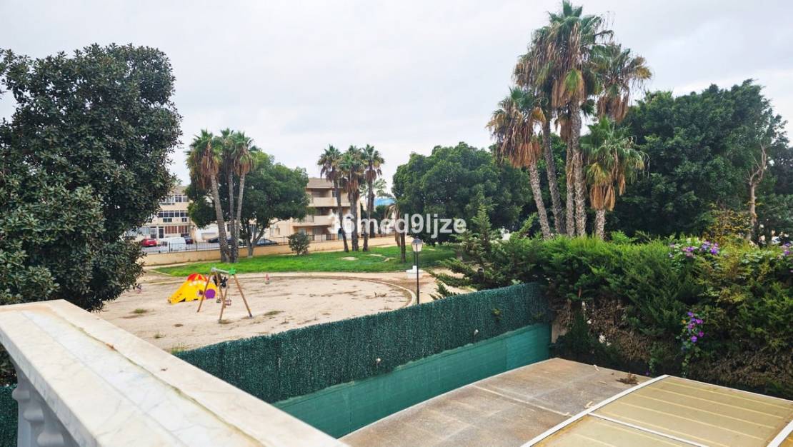 Venta - Chalet - Los Alcázares - Los Alcazares Centro