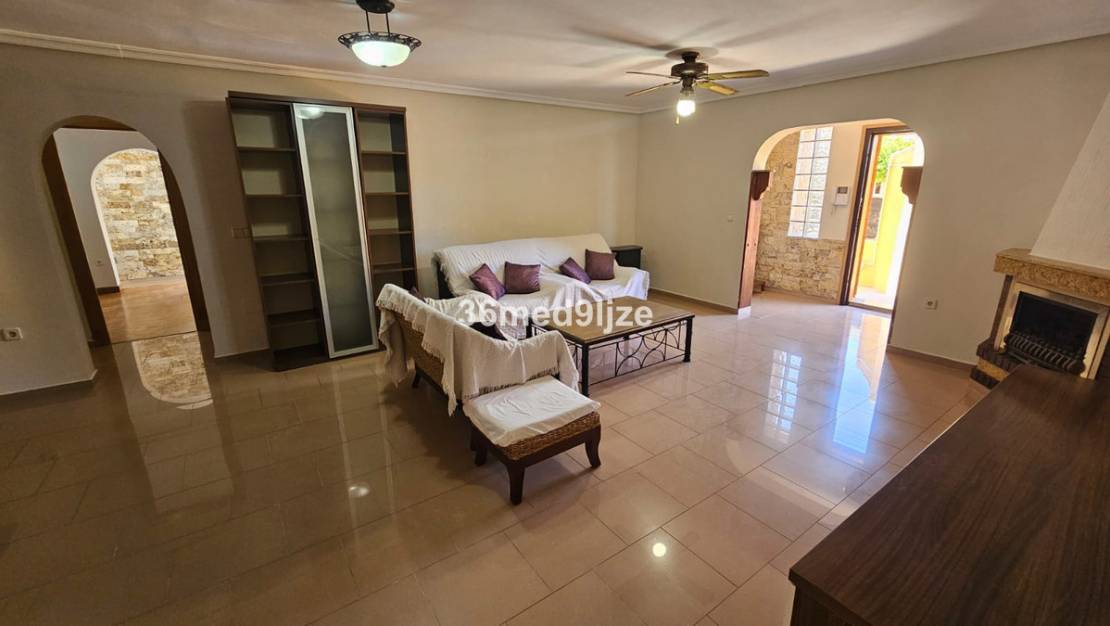 Venta - Chalet - Los Alcázares - Los Alcazares Centro