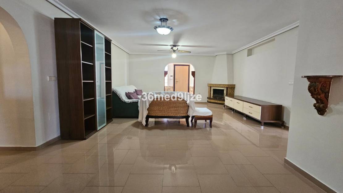 Venta - Chalet - Los Alcázares - Los Alcazares Centro