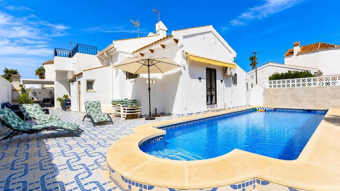 Venta - Chalet - Los Alcázares - Los Alcazares Centro