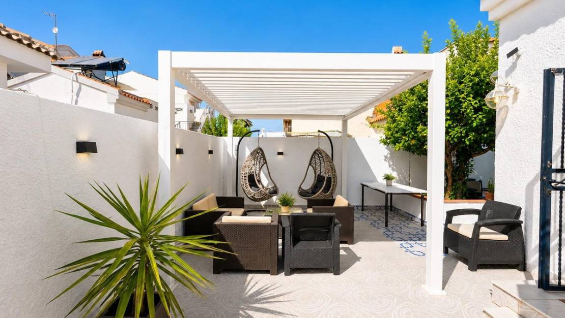 Venta - Chalet - Los Alcázares - Los Alcazares Centro
