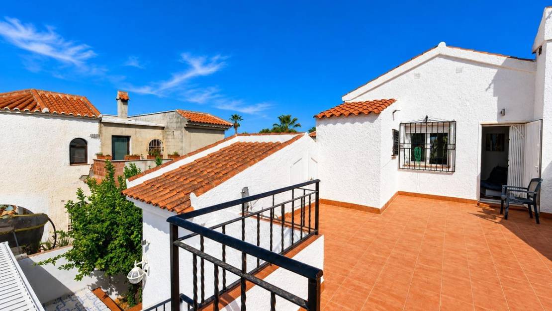 Venta - Chalet - Los Alcázares - Los Alcazares Centro