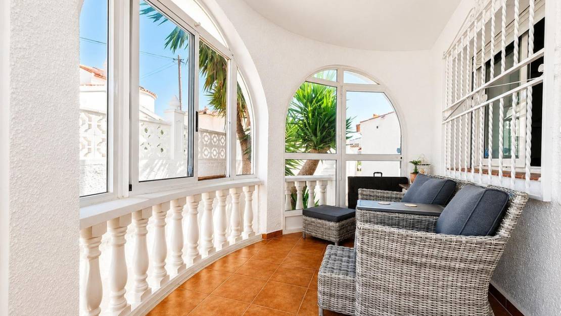 Venta - Chalet - Los Alcázares - Los Alcazares Centro
