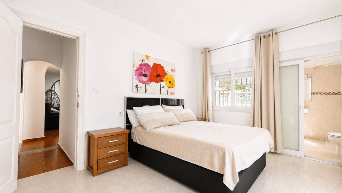 Venta - Chalet - Los Alcázares - Los Alcazares Centro