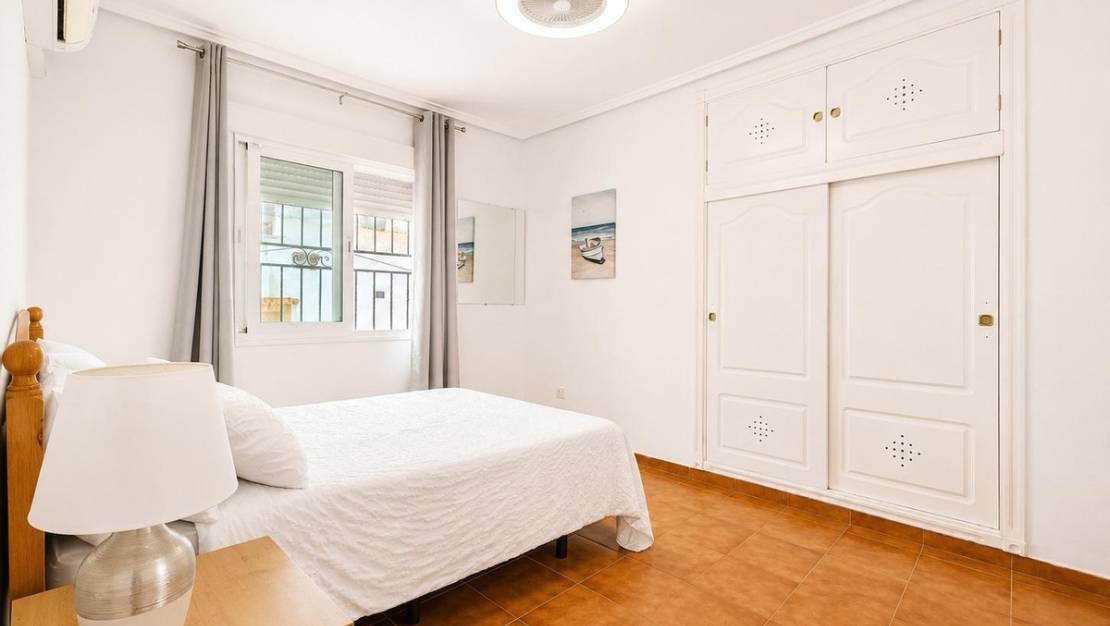 Venta - Chalet - Los Alcázares - Los Alcazares Centro