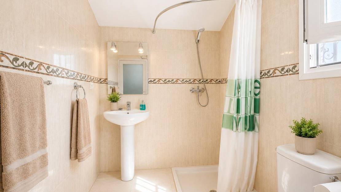 Venta - Chalet - Los Alcázares - Los Alcazares Centro