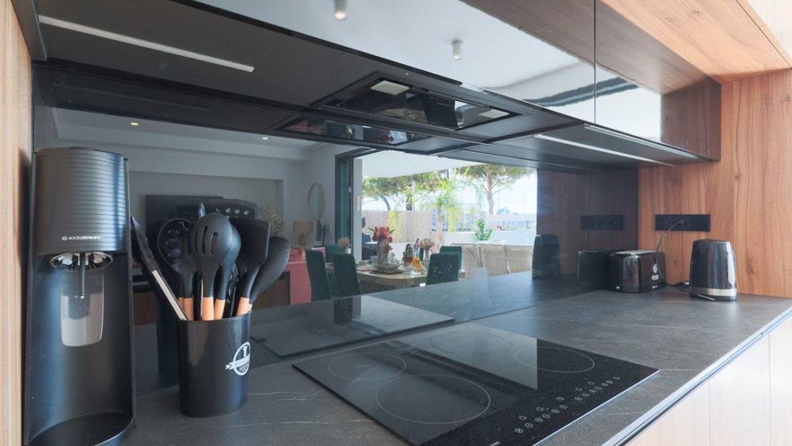 Venta - Chalet - Los Alcázares - Los Alcazares Centro