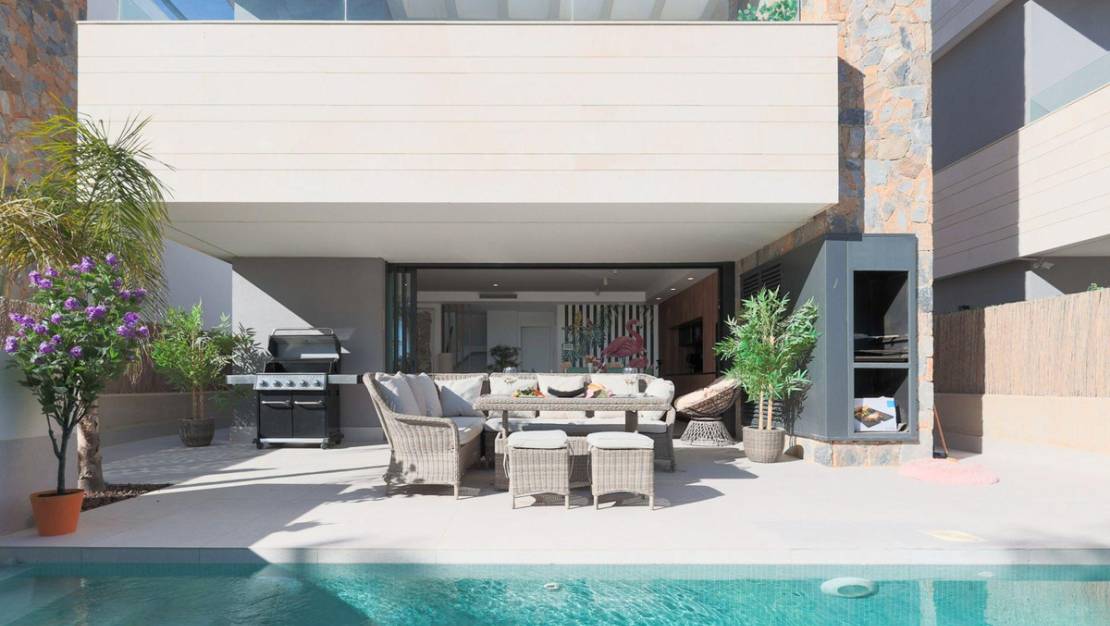 Venta - Chalet - Los Alcázares - Los Alcazares Centro