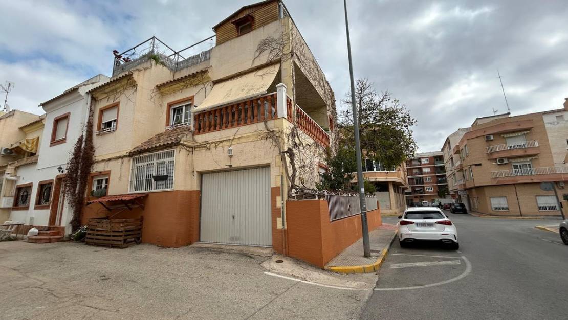 Venta - Chalet - Los Montesinos - Los Montesinos Centro