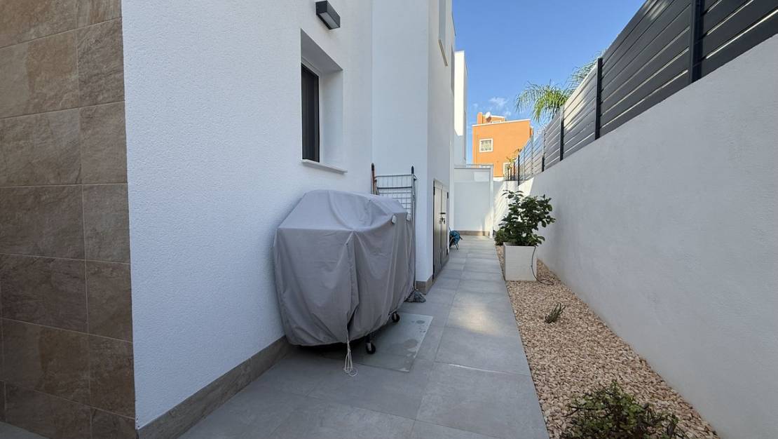 Venta - Chalet - Los Montesinos - Los Montesinos Centro