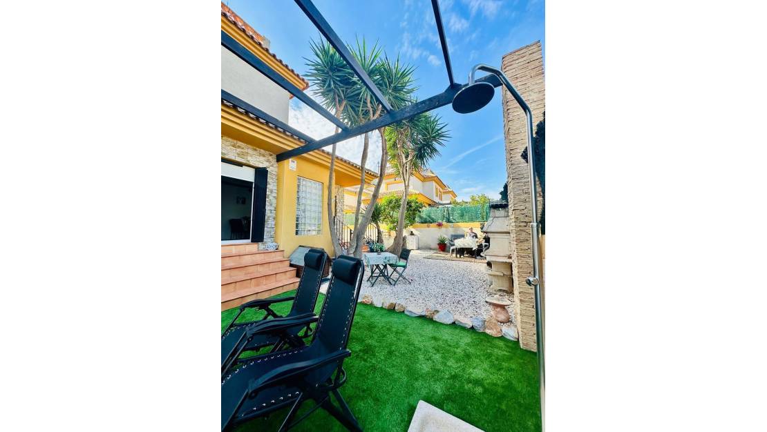 Venta - Chalet - Los Montesinos - Los Montesinos Centro