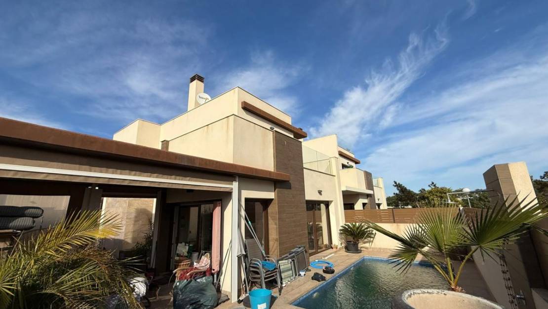 Venta - Chalet - Los Montesinos - Los Montesinos Centro