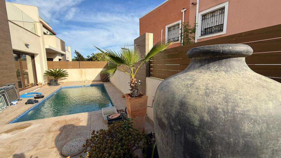 Venta - Chalet - Los Montesinos - Los Montesinos Centro