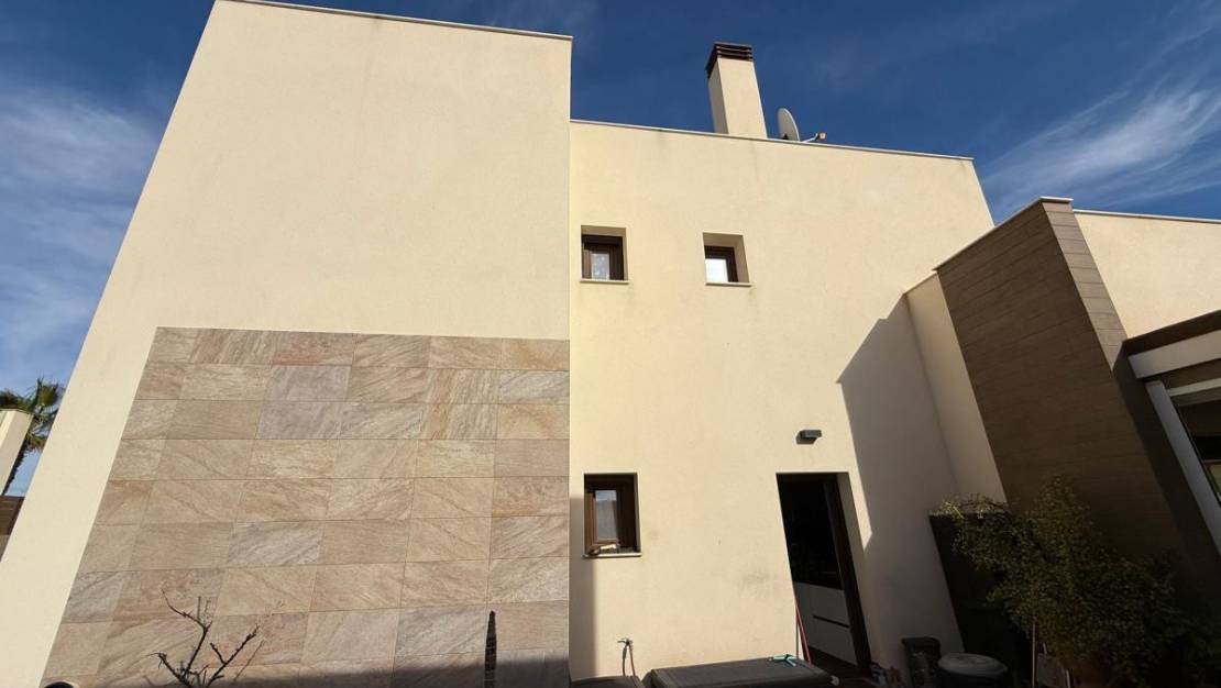 Venta - Chalet - Los Montesinos - Los Montesinos Centro