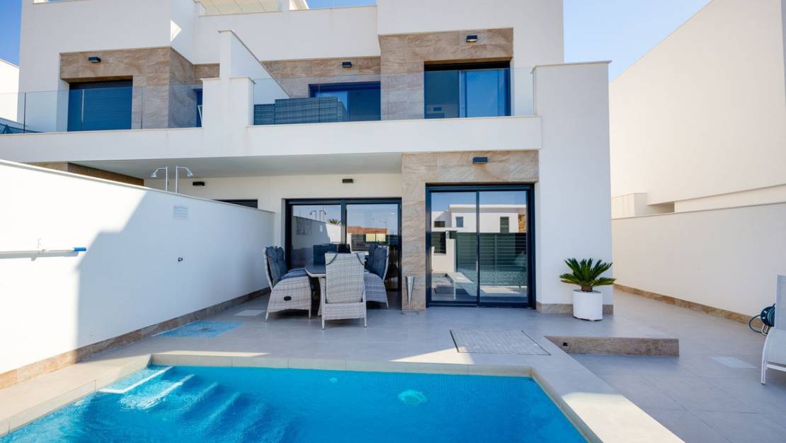 Venta - Chalet - Los Montesinos - Los Montesinos Centro