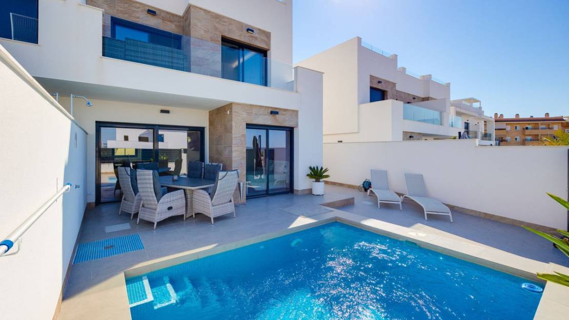 Venta - Chalet - Los Montesinos - Los Montesinos Centro