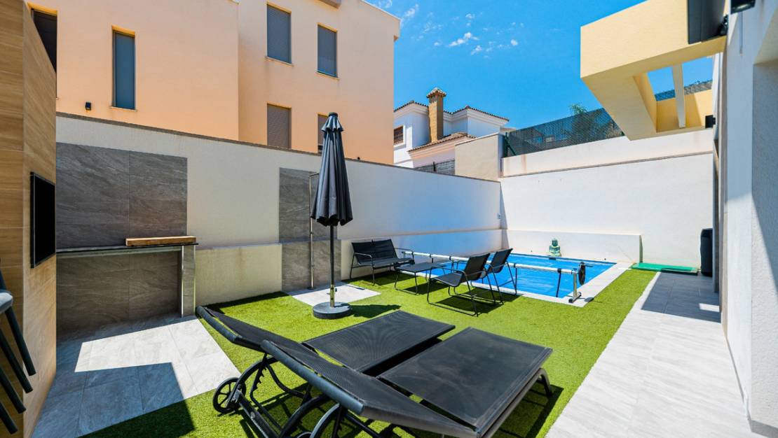 Venta - Chalet - Los Montesinos - Los Montesinos Centro