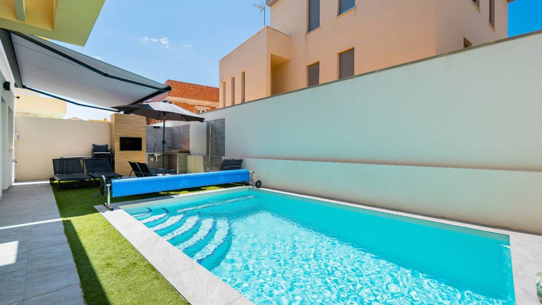 Venta - Chalet - Los Montesinos - Los Montesinos Centro