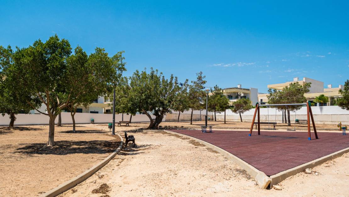 Venta - Chalet - Los Montesinos - Los Montesinos Centro