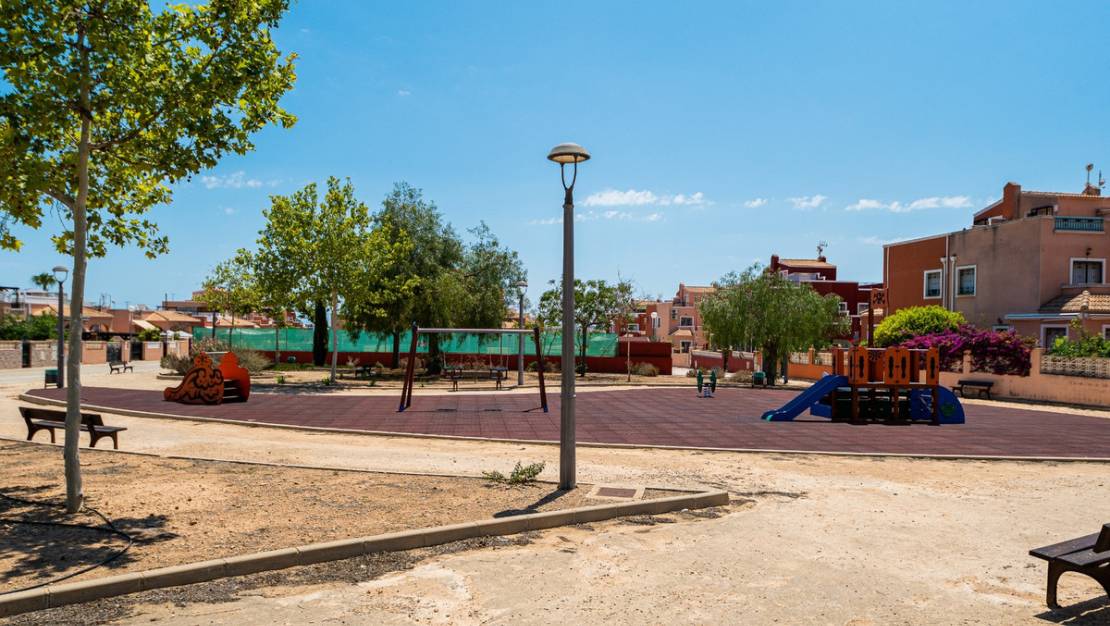Venta - Chalet - Los Montesinos - Los Montesinos Centro