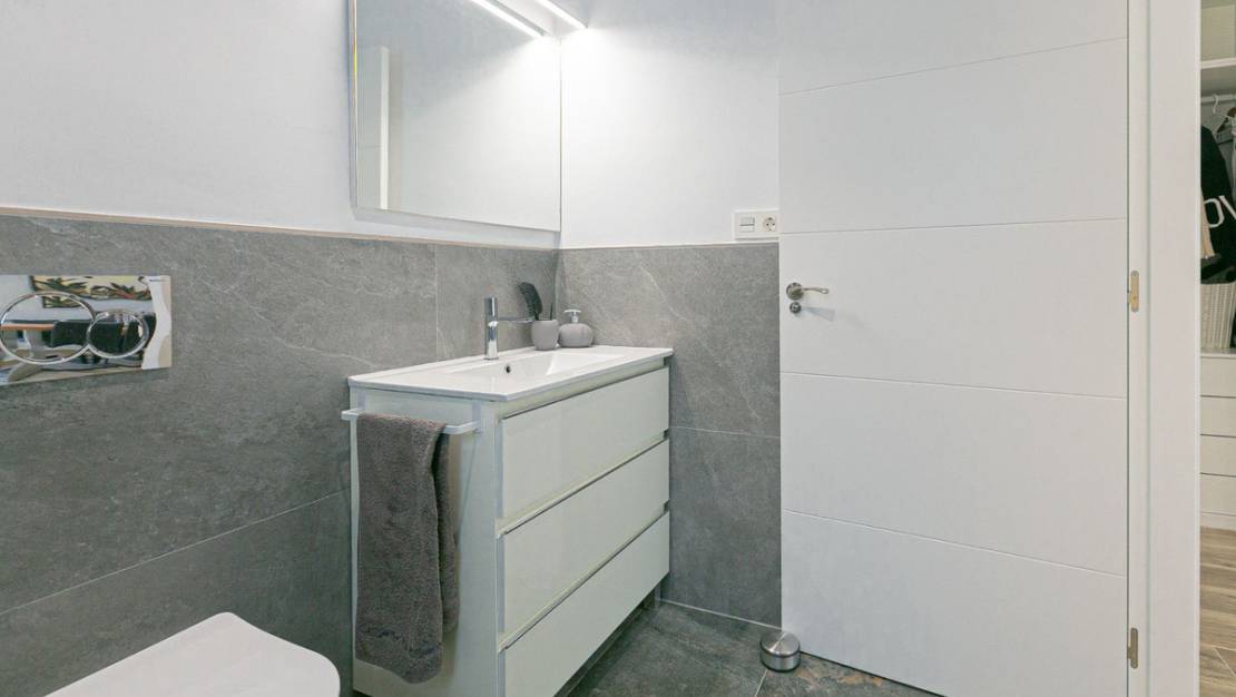 Venta - Chalet - Los Montesinos - Los Montesinos Centro