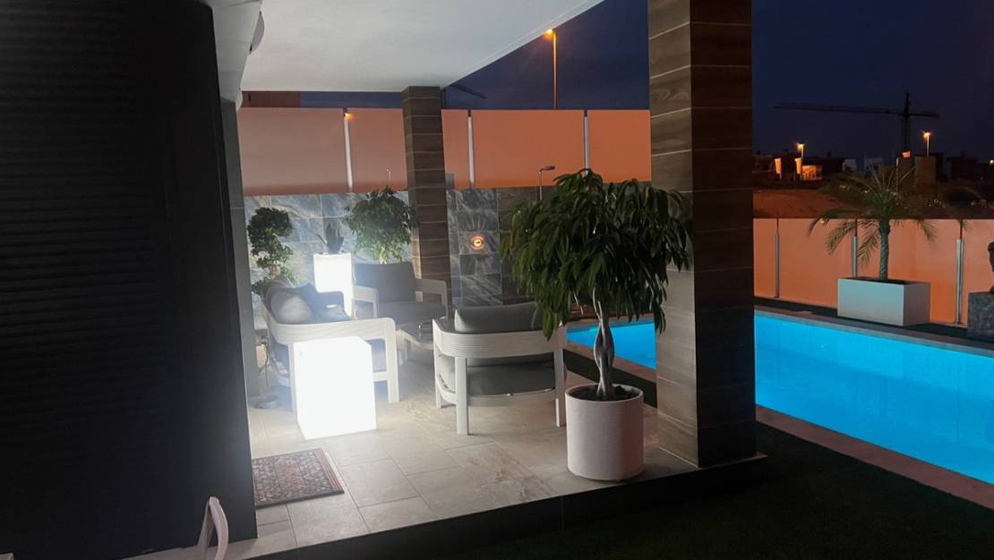 Venta - Chalet - Los Montesinos - Los Montesinos Centro