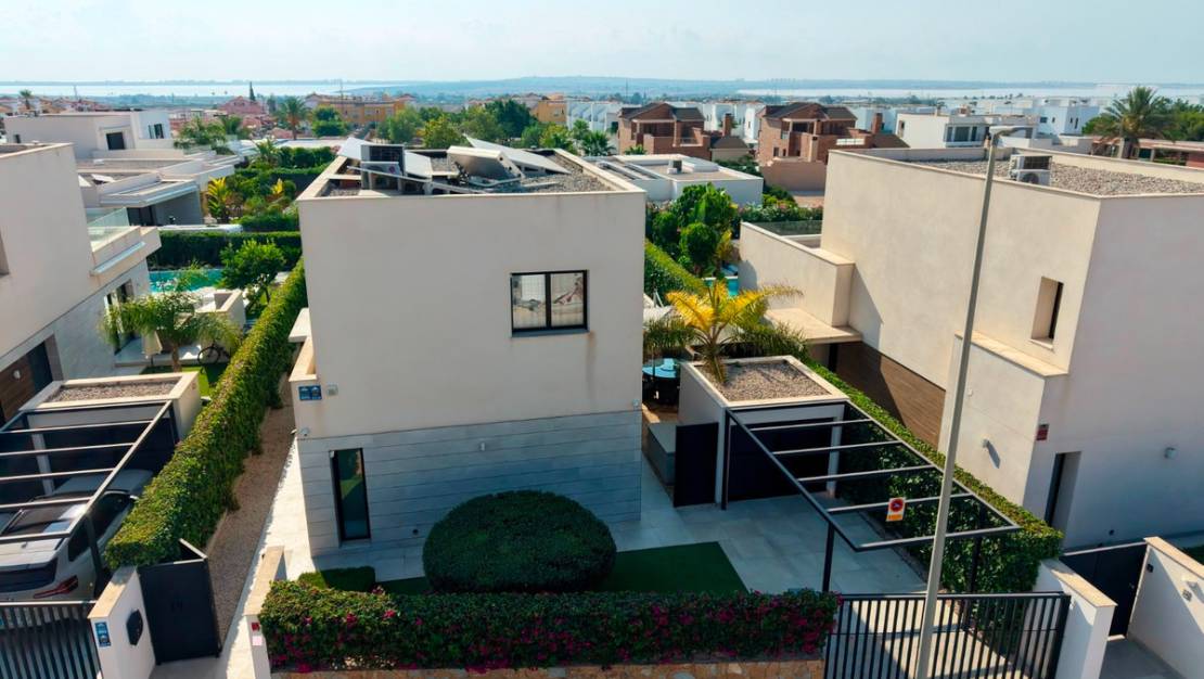 Venta - Chalet - Los Montesinos - Los Montesinos Centro