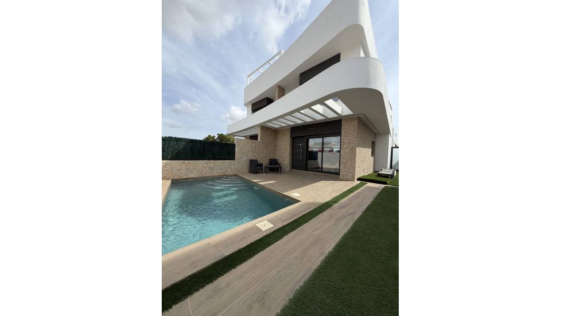 Venta - Chalet - Los Montesinos - Los Montesinos Centro