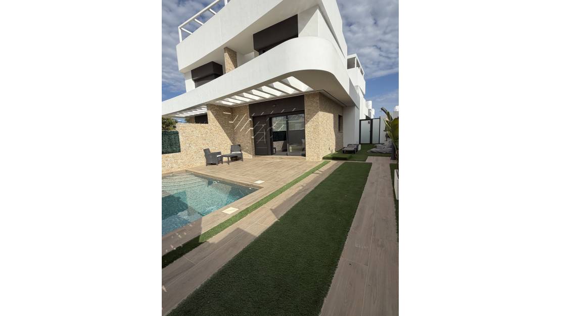 Venta - Chalet - Los Montesinos - Los Montesinos Centro