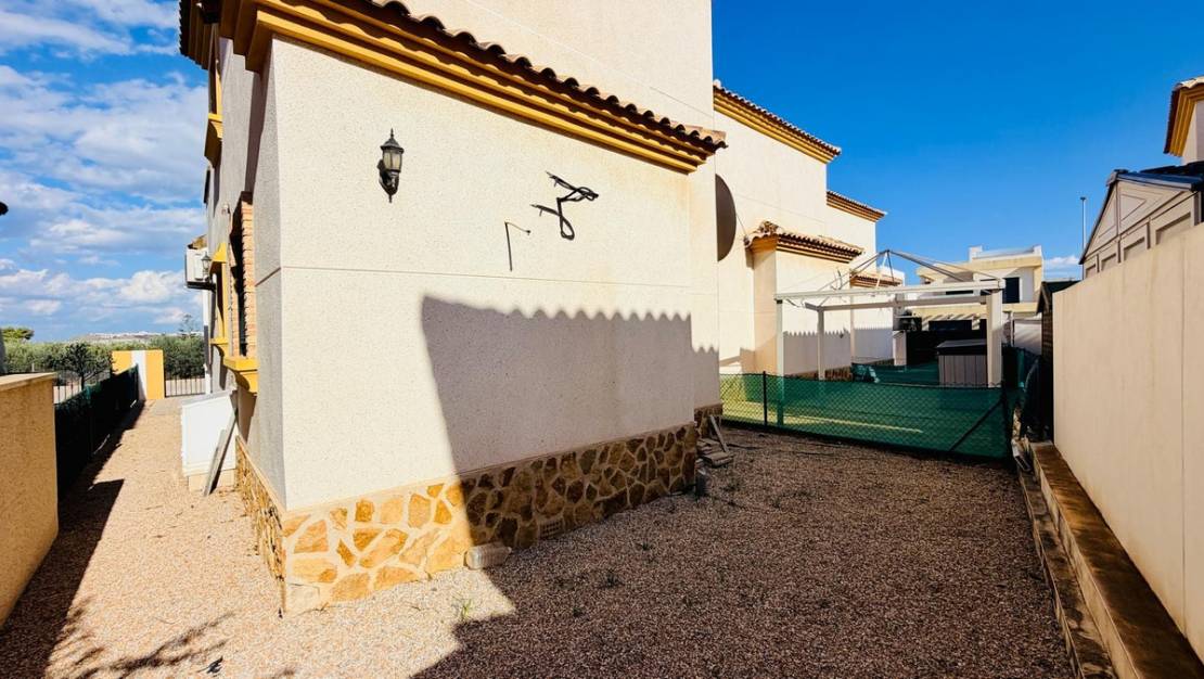 Venta - Chalet - Los Montesinos - Los Montesinos Centro