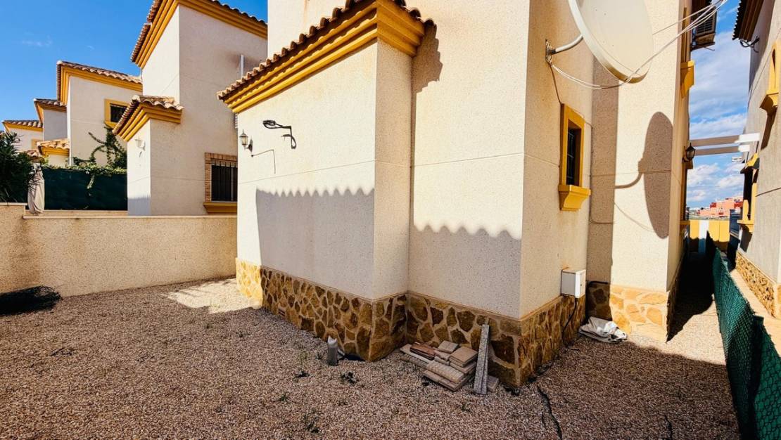 Venta - Chalet - Los Montesinos - Los Montesinos Centro