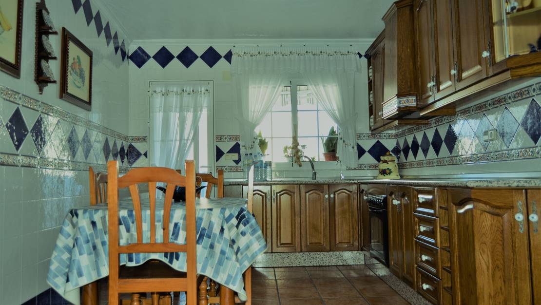Venta - Chalet - Los Montesinos