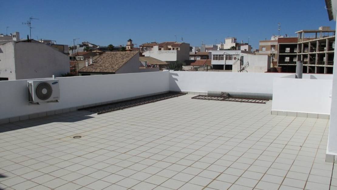 Venta - Chalet - Los Montesinos