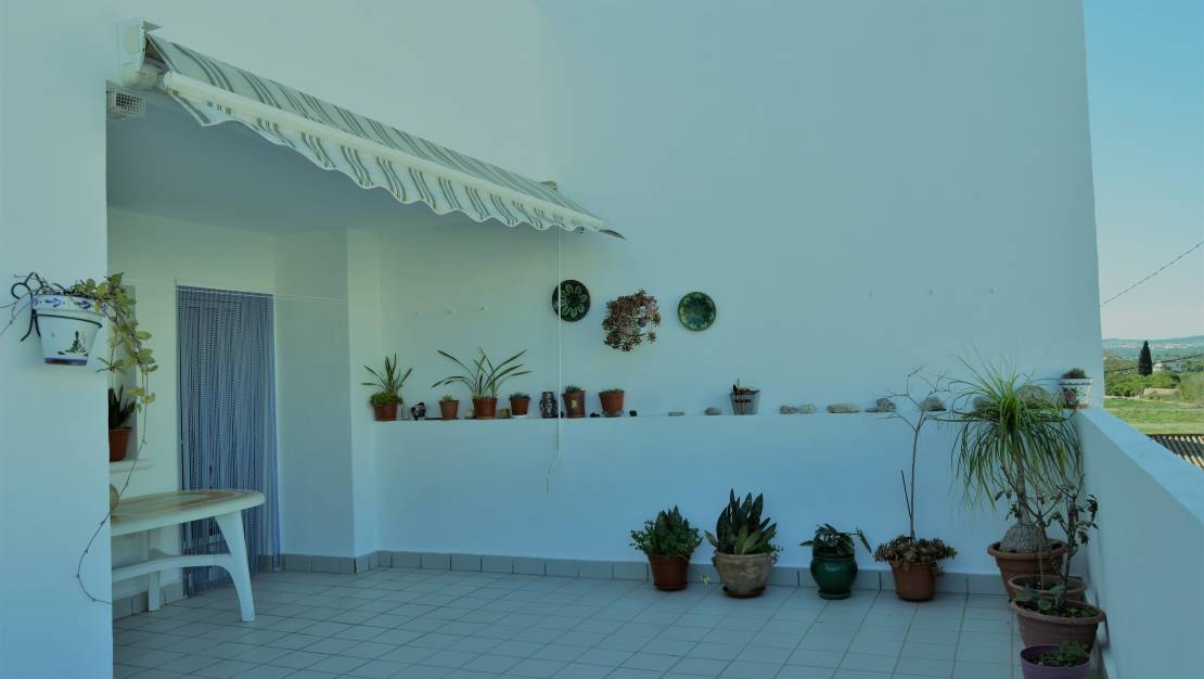 Venta - Chalet - Los Montesinos