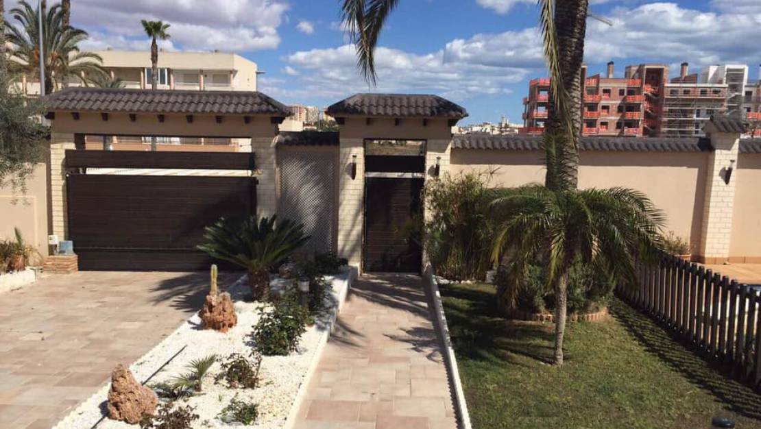 Venta - Chalet - Mil Palmeras