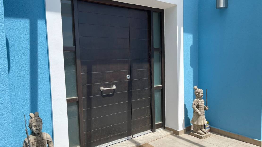 Venta - Chalet - Monforte del Cid - Monforte del Cid Centro