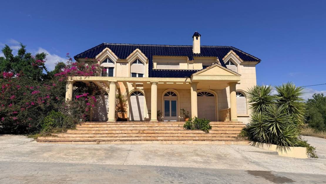 Venta - Chalet - Mutxamel - Mutxamel Centro