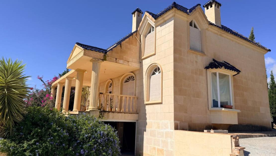 Venta - Chalet - Mutxamel - Mutxamel Centro