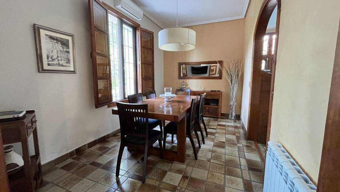 Venta - Chalet - Mutxamel - Mutxamel Centro