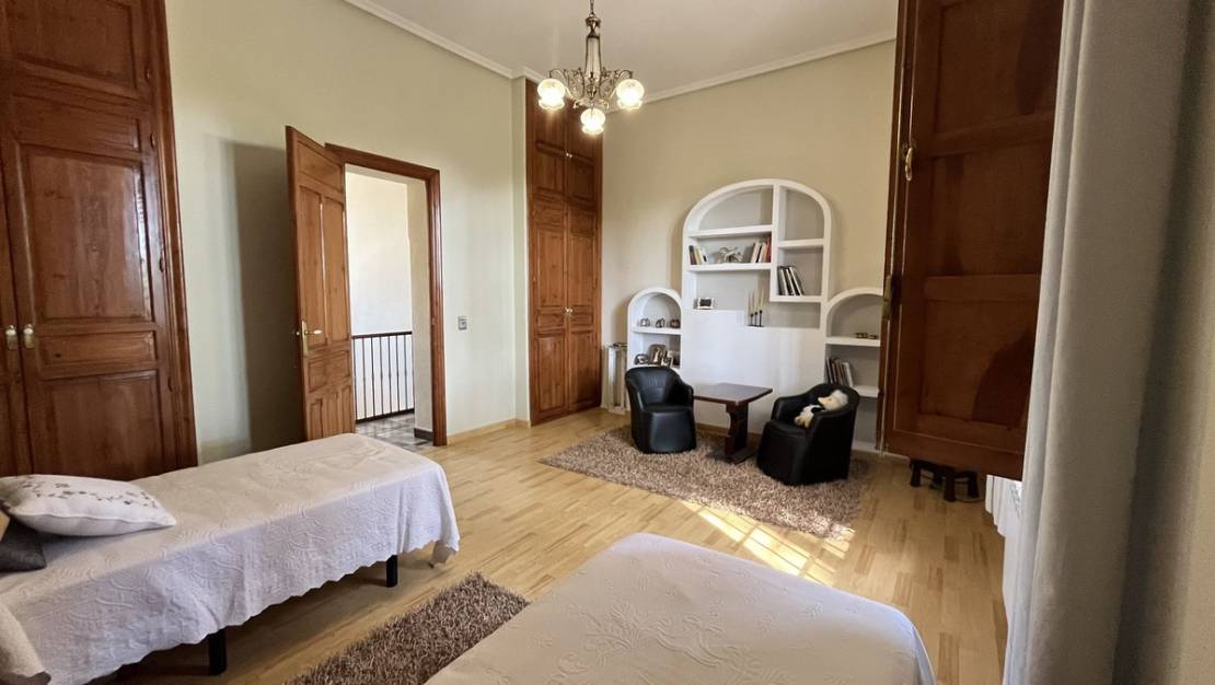 Venta - Chalet - Mutxamel - Mutxamel Centro