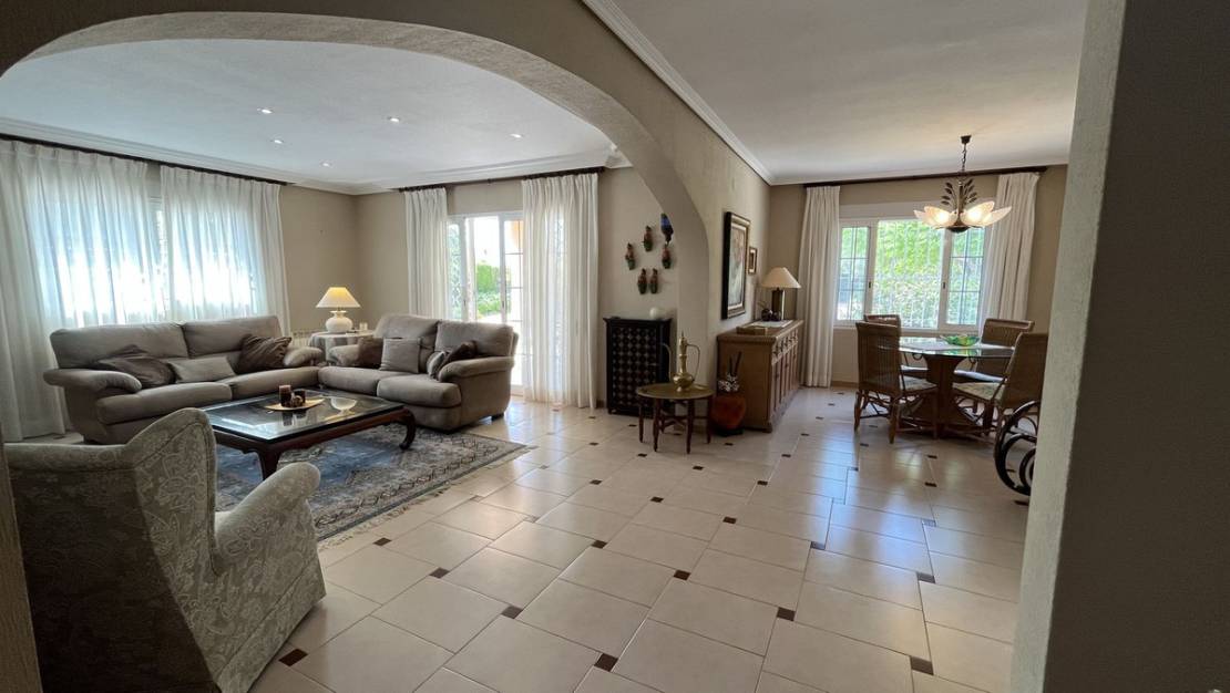 Venta - Chalet - Mutxamel - Mutxamel Centro