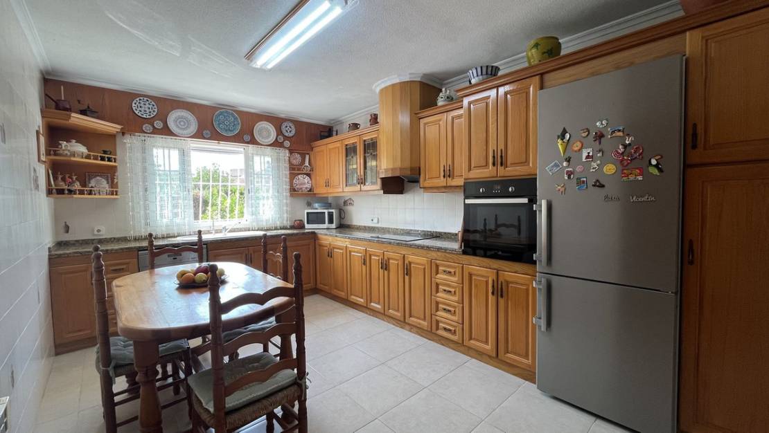 Venta - Chalet - Mutxamel - Mutxamel Centro